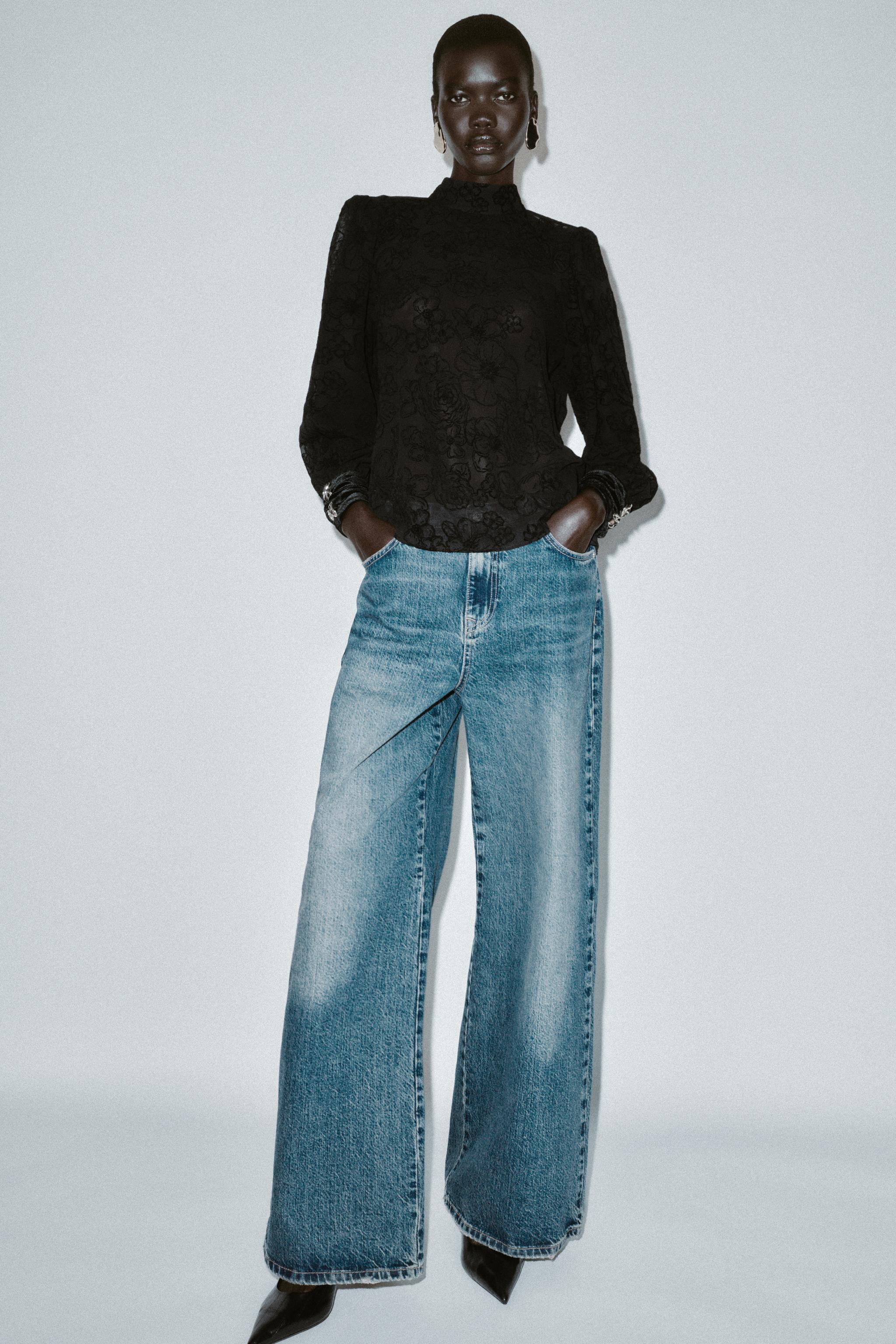 BOW SEMI-SHEER VELVET BLOUSE